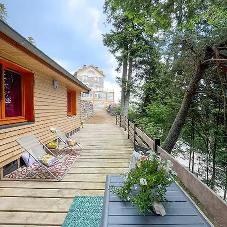 Le Mont Besset Bed & Breakfast Lalouvesc Exterior photo