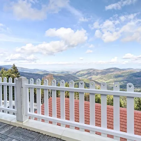 Le Mont Besset Bed & Breakfast Lalouvesc Exterior photo