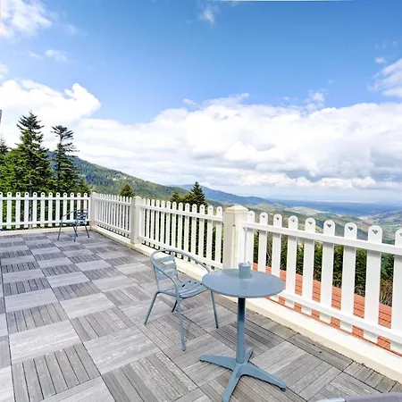 Le Mont Besset Bed & Breakfast Lalouvesc Exterior photo