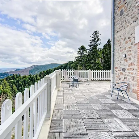 Le Mont Besset Bed & Breakfast Lalouvesc Exterior photo