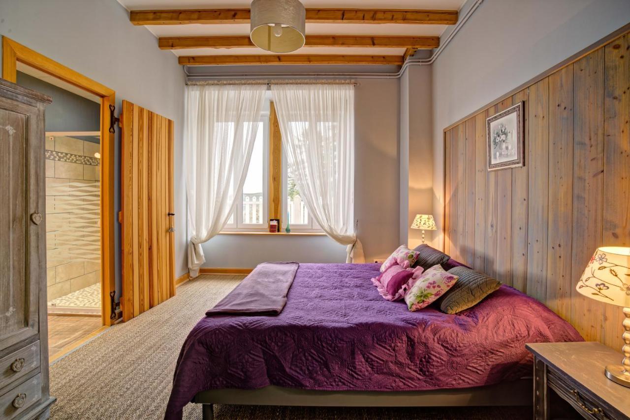 Le Mont Besset Bed & Breakfast *